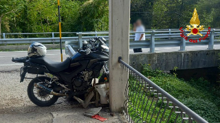 Apecchio - Finisce in un fossato con la moto, soccorso con l’eliambulanza